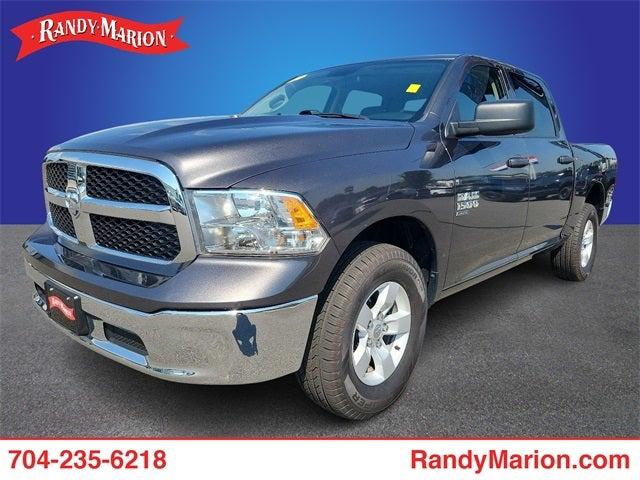 2022 RAM 1500 Classic SLT Crew Cab 4x4 57 Box