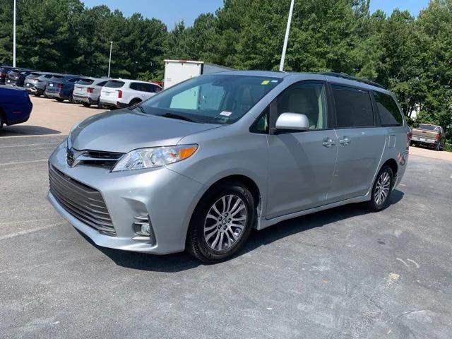 2020 Toyota Sienna XLE Premium