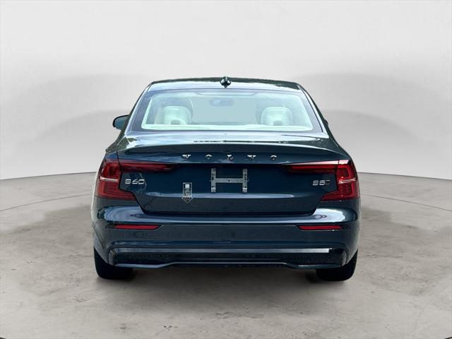 2024 Volvo S60 B5 Plus Dark Theme