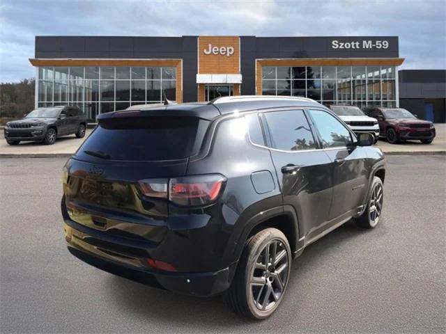 2025 Jeep Compass COMPASS LIMITED 4X4