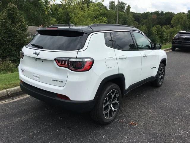 2025 Jeep Compass COMPASS LIMITED 4X4