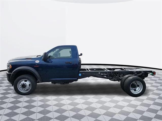 2024 RAM Ram 5500 Chassis Cab RAM 5500 TRADESMAN CHASSIS REGULAR CAB 4X4 84 CA