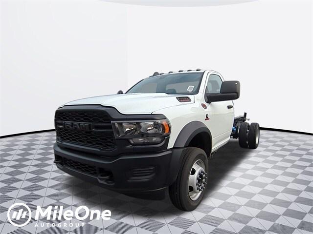 2024 RAM Ram 5500 Chassis Cab RAM 5500 TRADESMAN CHASSIS REGULAR CAB 4X4 84 CA