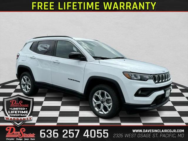 2025 Jeep Compass COMPASS LATITUDE 4X4