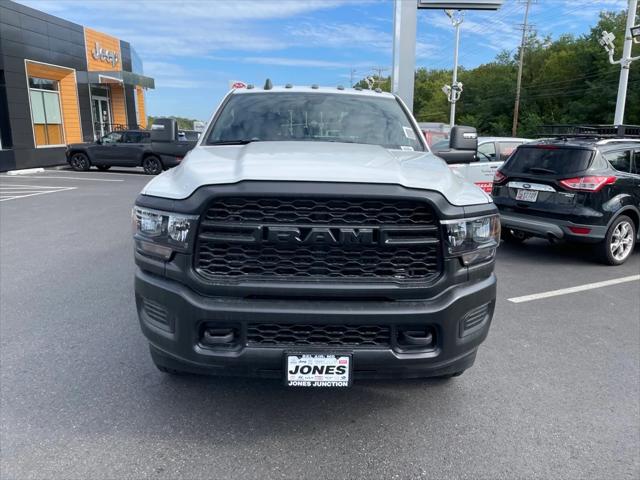 2024 RAM Ram 3500 RAM 3500 TRADESMAN CREW CAB 4X4 8 BOX