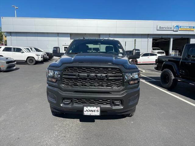 2024 RAM Ram 3500 RAM 3500 TRADESMAN CREW CAB 4X4 8 BOX