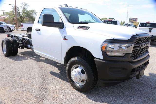 2024 RAM Ram 3500 Chassis Cab RAM 3500 TRADESMAN CREW CAB CHASSIS 4X4 60 CA