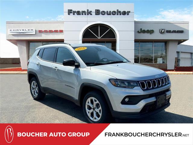 2025 Jeep Compass COMPASS LATITUDE 4X4