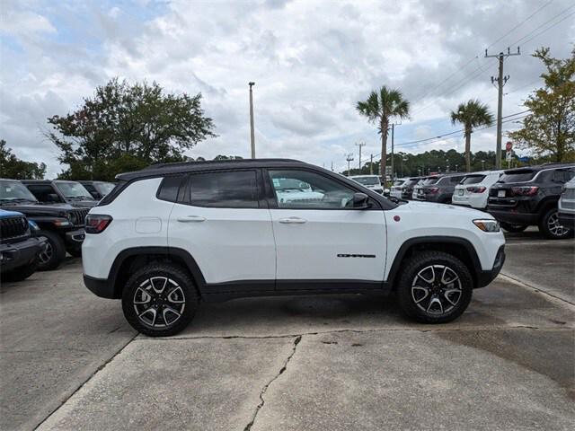 2025 Jeep Compass COMPASS TRAILHAWK 4X4
