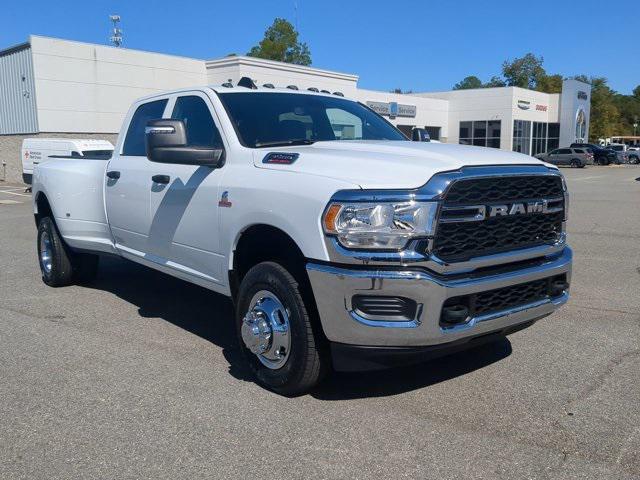 2024 RAM Ram 3500 RAM 3500 TRADESMAN CREW CAB 4X4 8 BOX