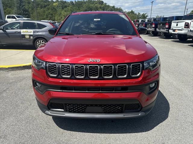 2025 Jeep Compass COMPASS LATITUDE 4X4