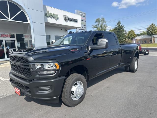 2024 RAM Ram 3500 RAM 3500 TRADESMAN CREW CAB 4X4 8 BOX