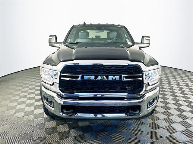 2024 RAM Ram 4500 Chassis Cab RAM 4500 TRADESMAN CHASSIS CREW CAB 4X4 60 CA