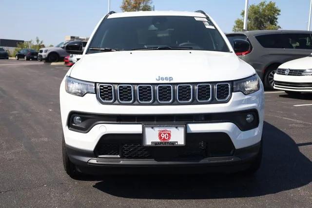 2025 Jeep Compass COMPASS LATITUDE 4X4