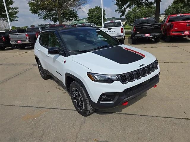 2025 Jeep Compass COMPASS TRAILHAWK 4X4