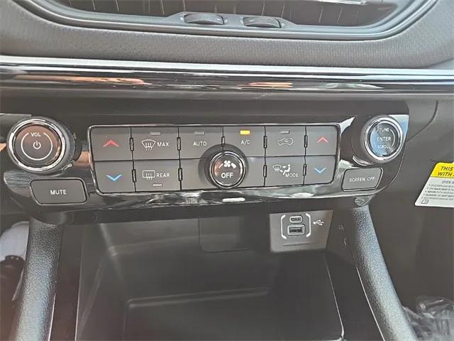2025 Jeep Compass COMPASS TRAILHAWK 4X4