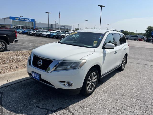 2016 Nissan Pathfinder SL