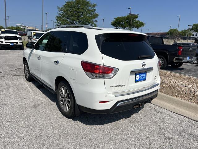 2016 Nissan Pathfinder SL