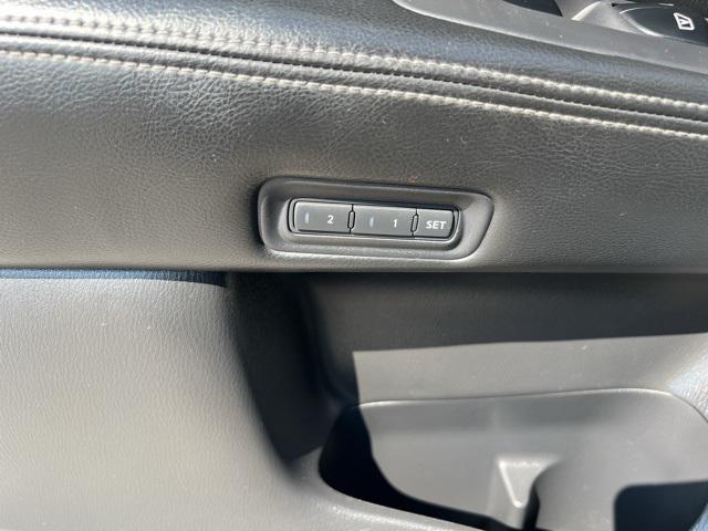 2016 Nissan Pathfinder SL