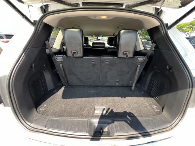 2016 Nissan Pathfinder SL
