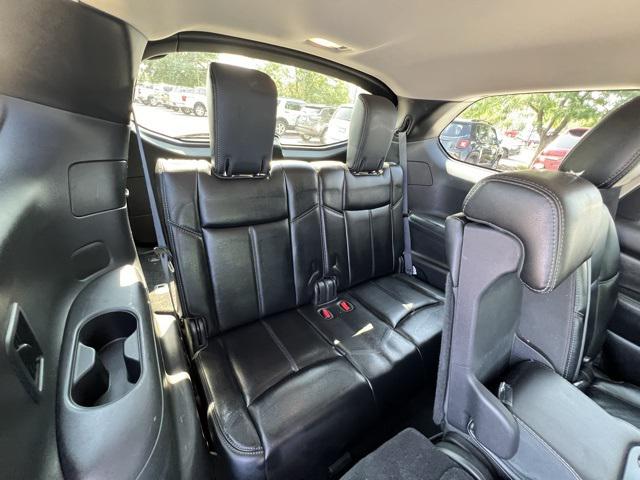 2016 Nissan Pathfinder SL