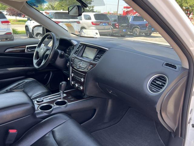 2016 Nissan Pathfinder SL