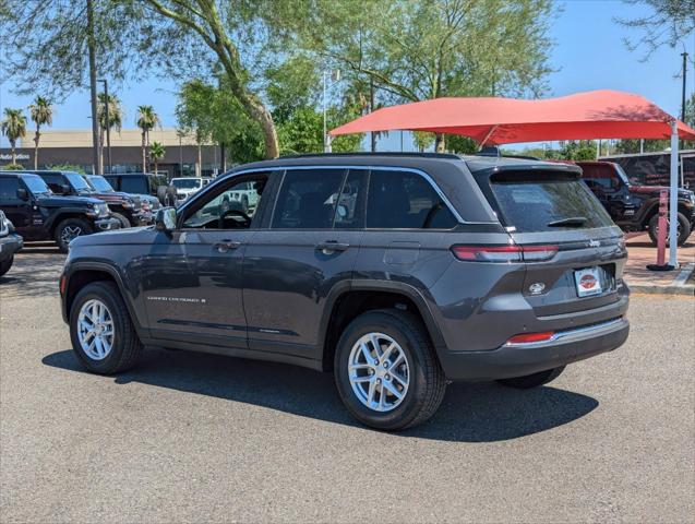 2024 Jeep Grand Cherokee GRAND CHEROKEE LAREDO X 4X2