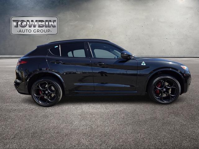 2022 Alfa Romeo Stelvio Quadrifoglio AWD