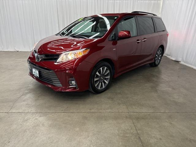 2018 Toyota Sienna XLE 7 Passenger