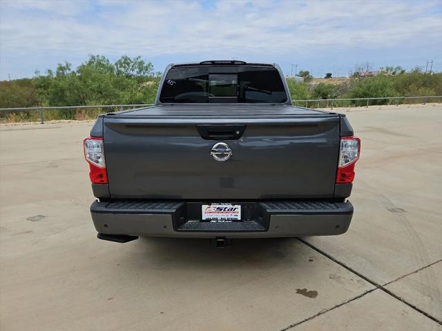 2021 Nissan TITAN Crew Cab SV 4x2