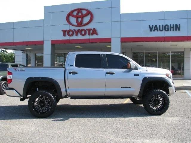 2019 Toyota Tundra SR5 5.7L V8