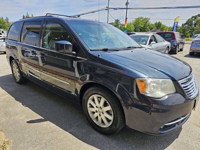 2014 Chrysler Town & Country Touring