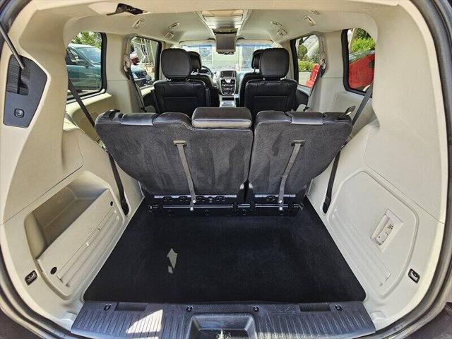 2014 Chrysler Town & Country Touring