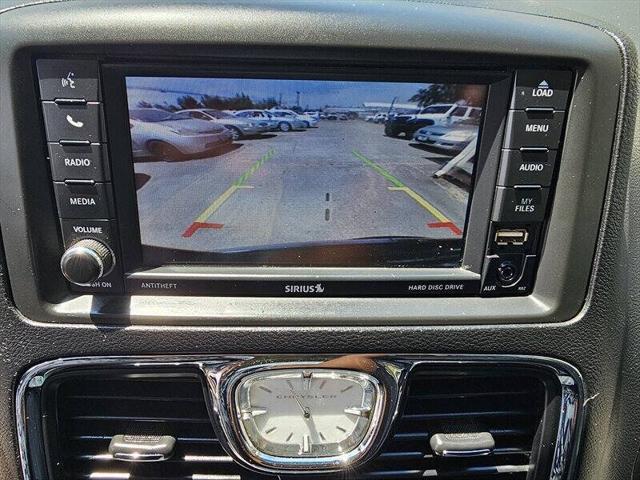 2014 Chrysler Town & Country Touring