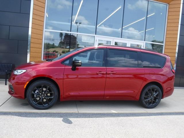 2024 Chrysler Pacifica PACIFICA TOURING L AWD