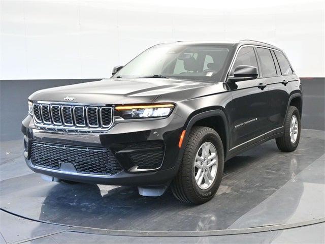 2023 Jeep Grand Cherokee Laredo 4x2