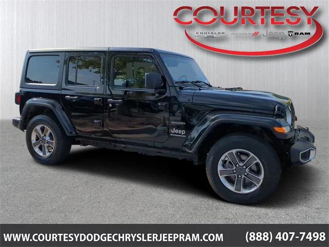 2023 Jeep Wrangler 4-Door Sahara 4x4