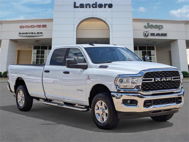 2024 RAM 3500 Big Horn Crew Cab 4x4 8 Box