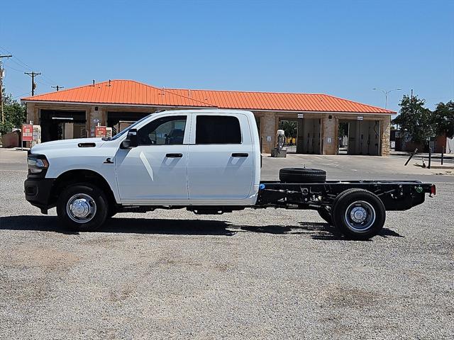 2024 RAM Ram 3500 Chassis Cab RAM 3500 TRADESMAN CREW CAB CHASSIS 4X4 60 CA