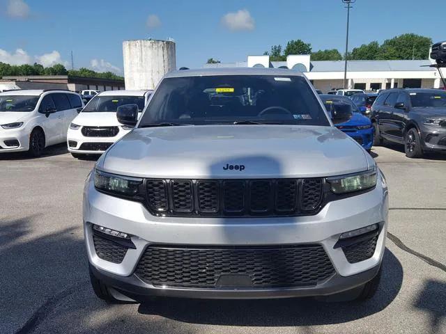 2024 Jeep Grand Cherokee GRAND CHEROKEE LIMITED 4X4