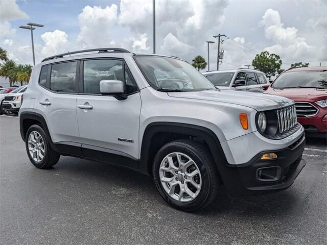 2017 Jeep Renegade Latitude FWD