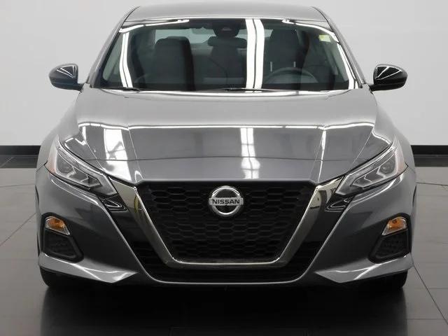 2022 Nissan Altima SR FWD