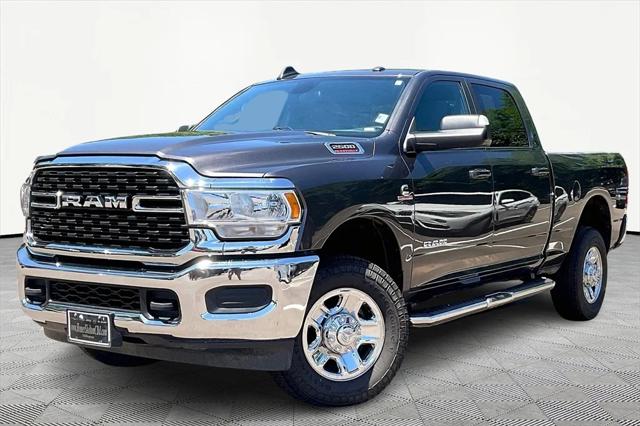 2022 RAM 2500 Big Horn Crew Cab 4x4 64 Box