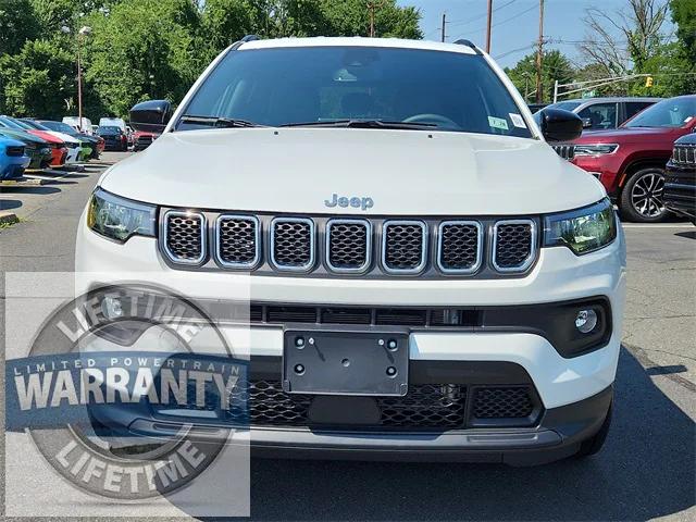 2023 Jeep Compass Latitude Lux FWD