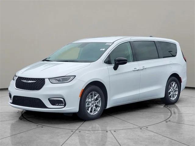 2024 Chrysler Pacifica PACIFICA TOURING L