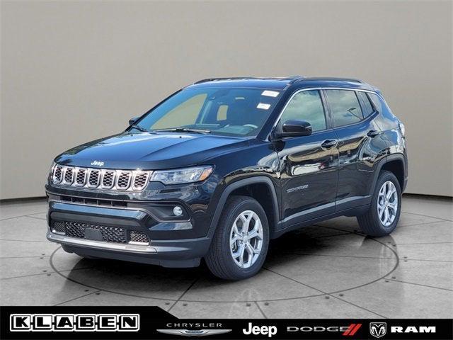 2024 Jeep Compass COMPASS LATITUDE 4X4