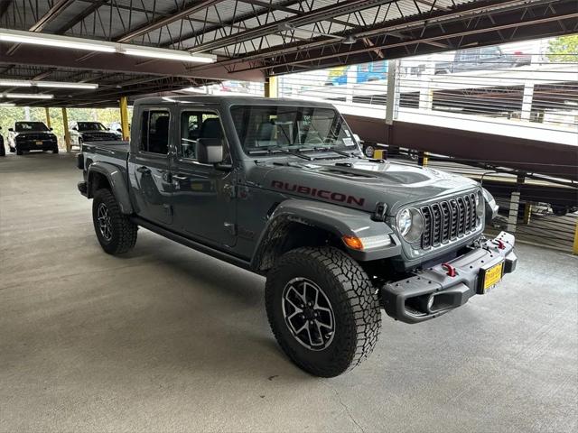 2024 Jeep Gladiator GLADIATOR RUBICON X 4X4