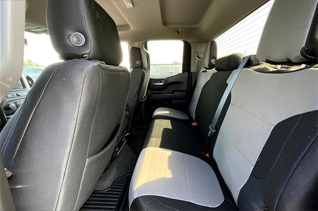 2021 Chevrolet Silverado 1500 4WD Double Cab Standard Bed Custom