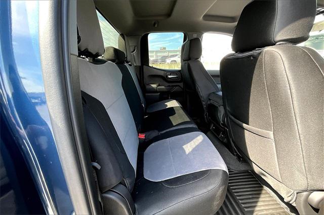 2021 Chevrolet Silverado 1500 4WD Double Cab Standard Bed Custom