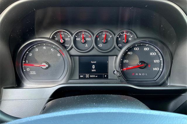 2021 Chevrolet Silverado 1500 4WD Double Cab Standard Bed Custom